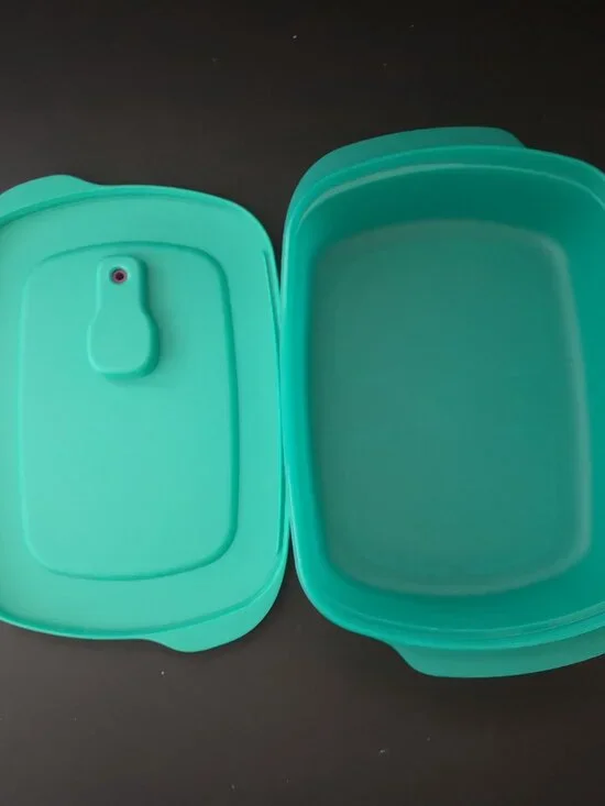 Tupperware CrystalWave Plus Rectangular Container for Microwave Reheating New - Picture 3 of 6